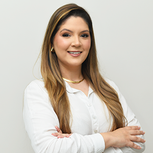 Dra. Gabriela Leitão