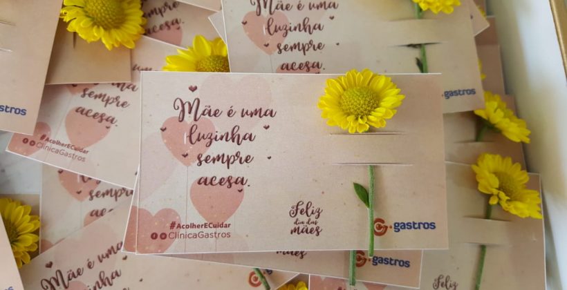Clínica Gastros homenageia mães com poesia